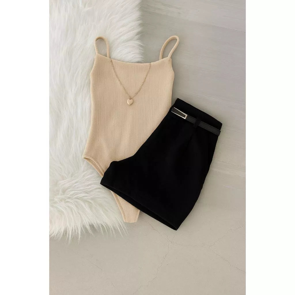 Conjunto Body Alcinha+ Short Alfaiataria Com Cinto