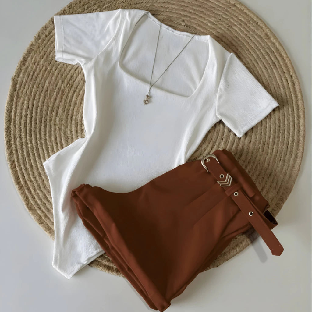 Conjunto Body Gola Quadrada Branco com Short Alfaiataria